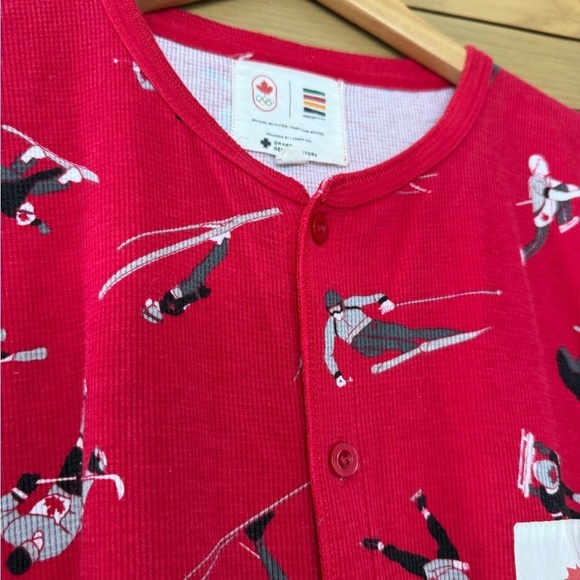 2018 Hudson' Bay Team Canada Winter Olympic Unisex Union Suit with Dust Bag - Picture 10 of 10